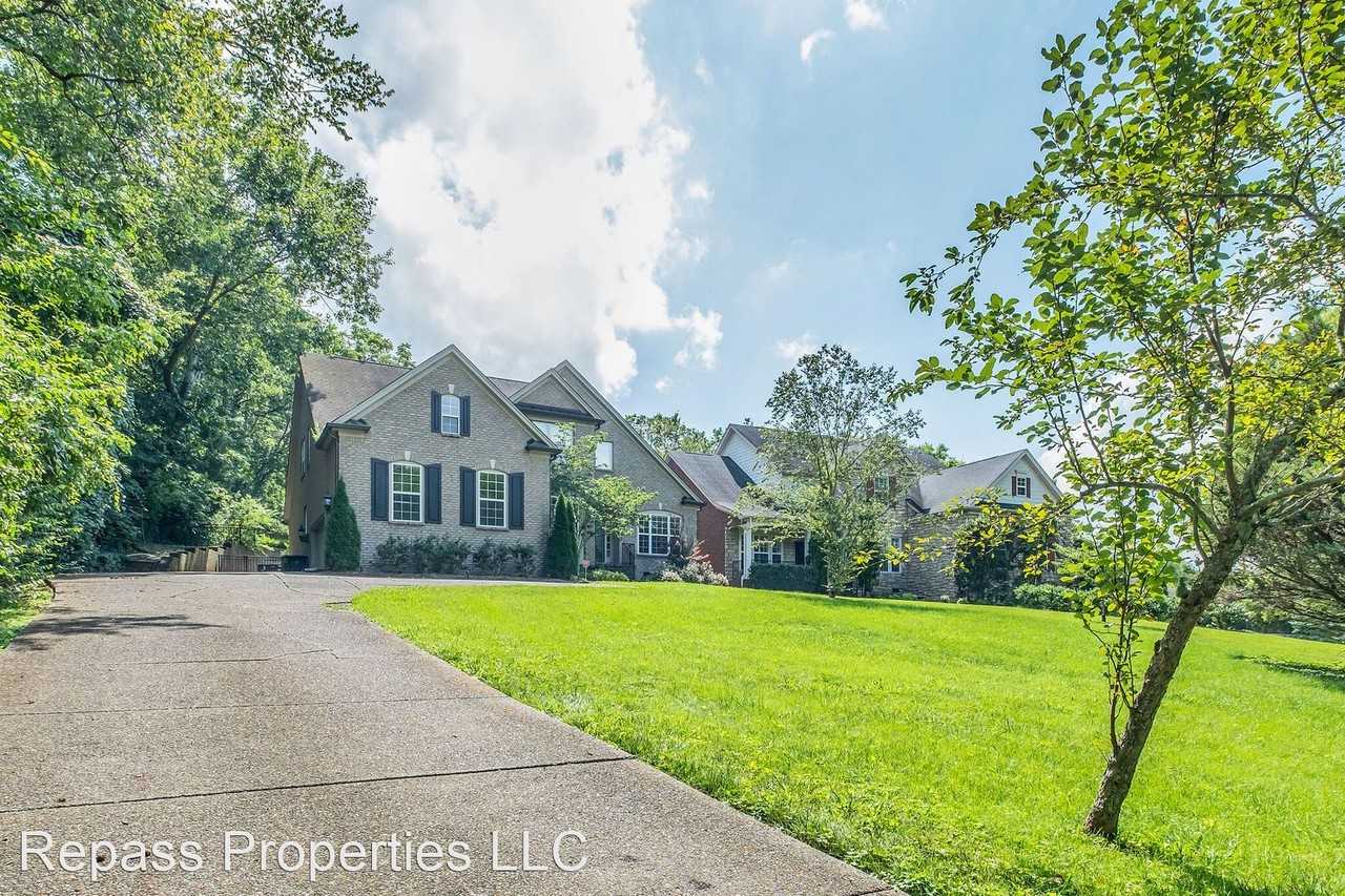 107 Cheek Rd - Photo 2 of 50