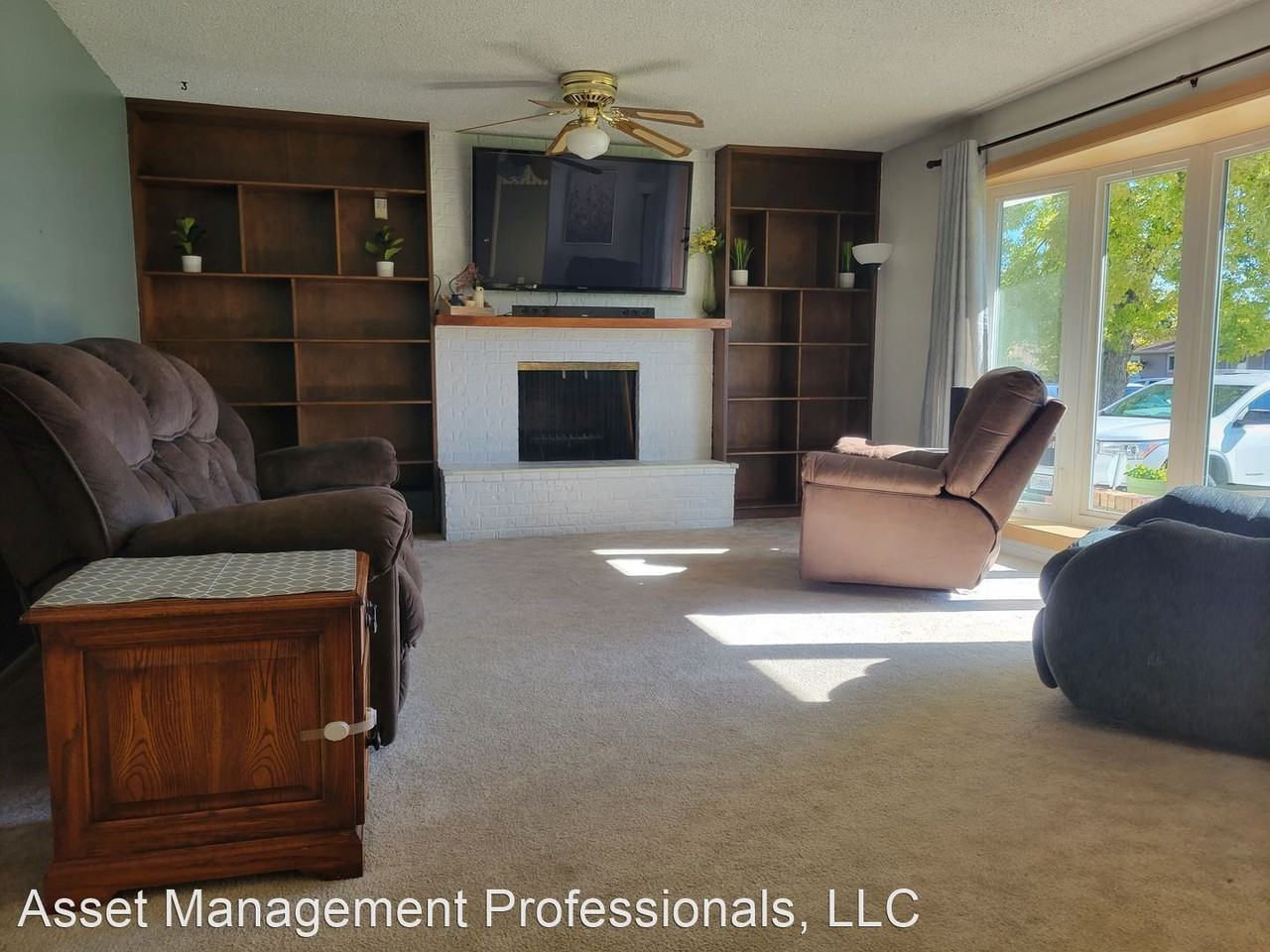 1016 Wiloma Dr - Photo 3 of 11