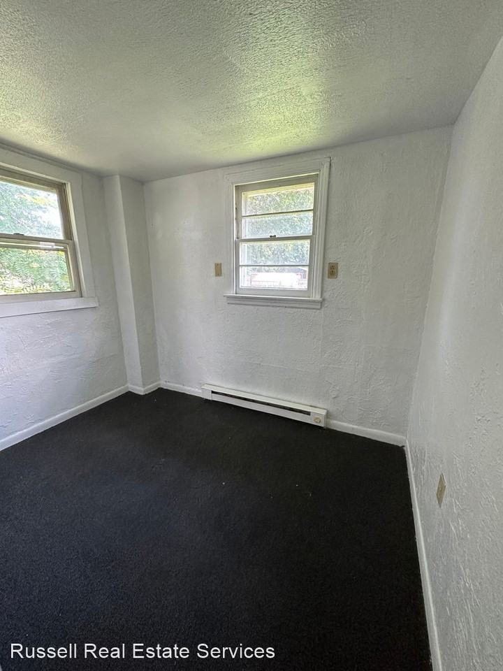 1226-1228 W 7th St - Photo 3 of 6