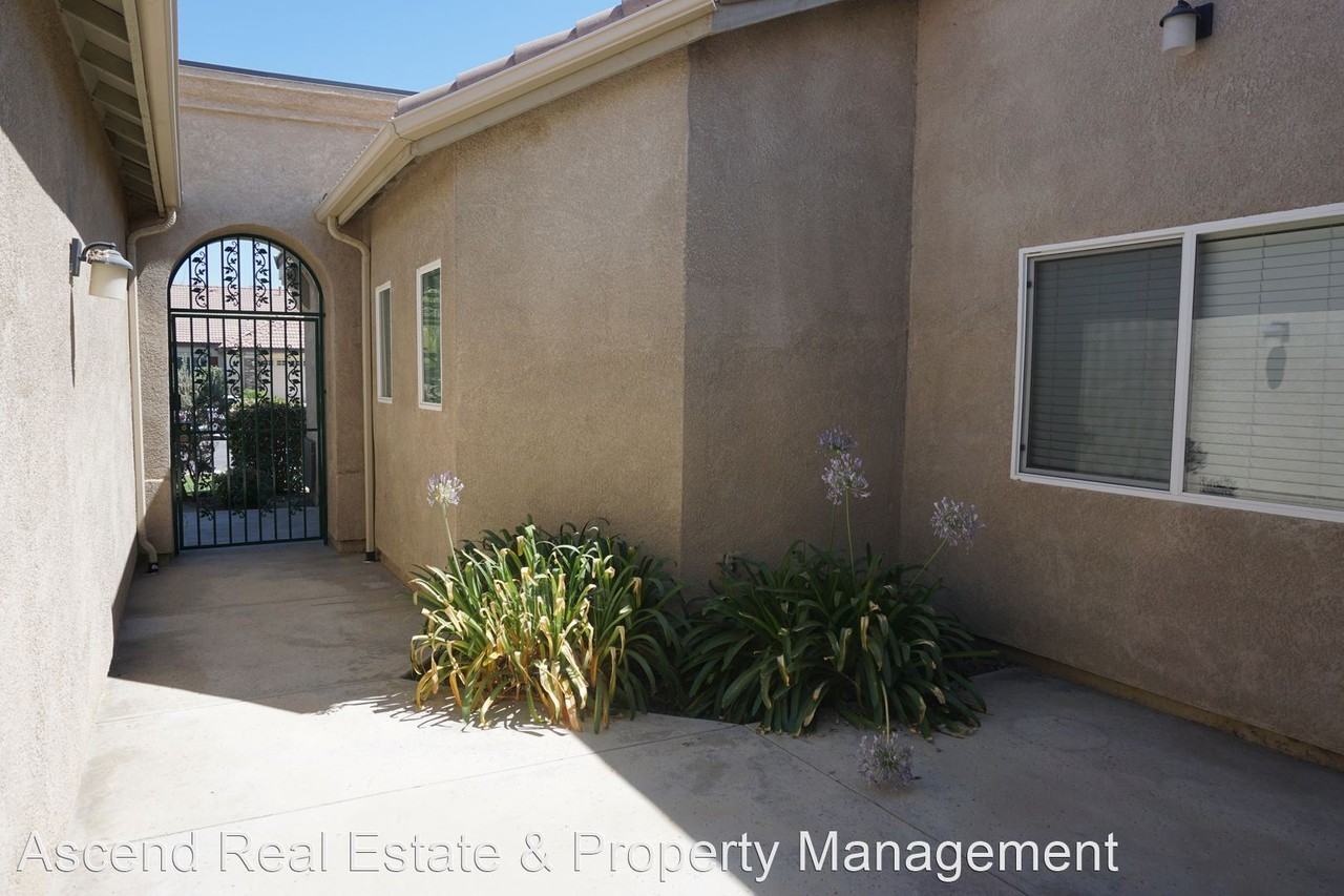 5313 Villa Bella Ln - Photo 3 of 16