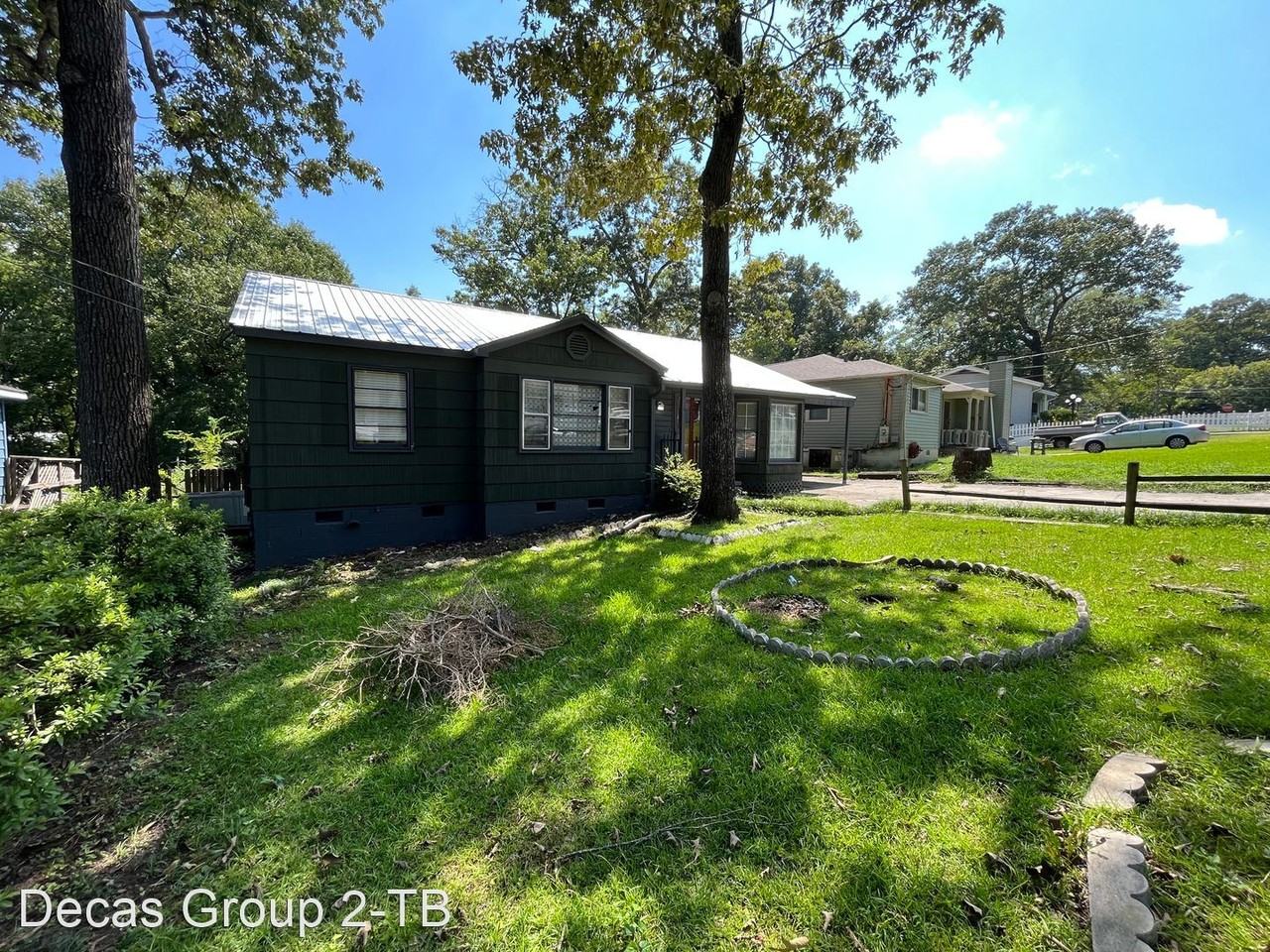 1413 Carol Cir - Photo 3 of 50