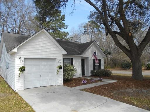 2450 Realm St - Photo 2 of 6