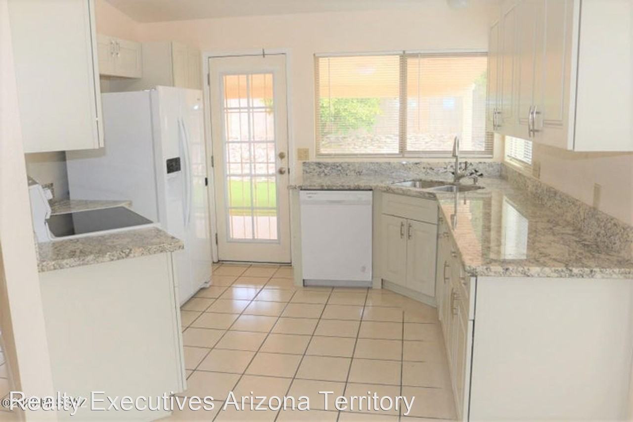 2540 W Glenbrook Way - Photo 2 of 30