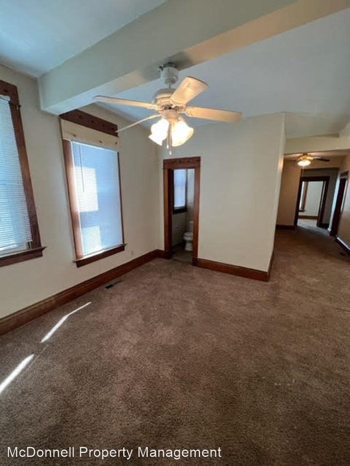 909 20th St. - Photo 3 of 8