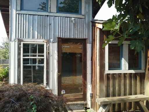 2410 G St - Photo 2 of 16