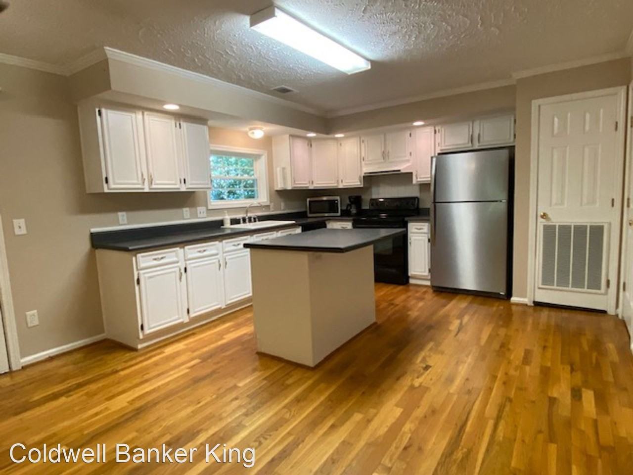 80 Bill Wilkie Dr - Photo 2 of 14