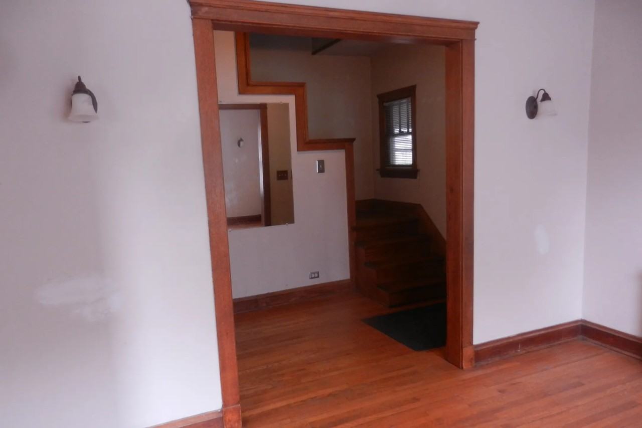 818 N 11th Ave - Photo 3 of 16