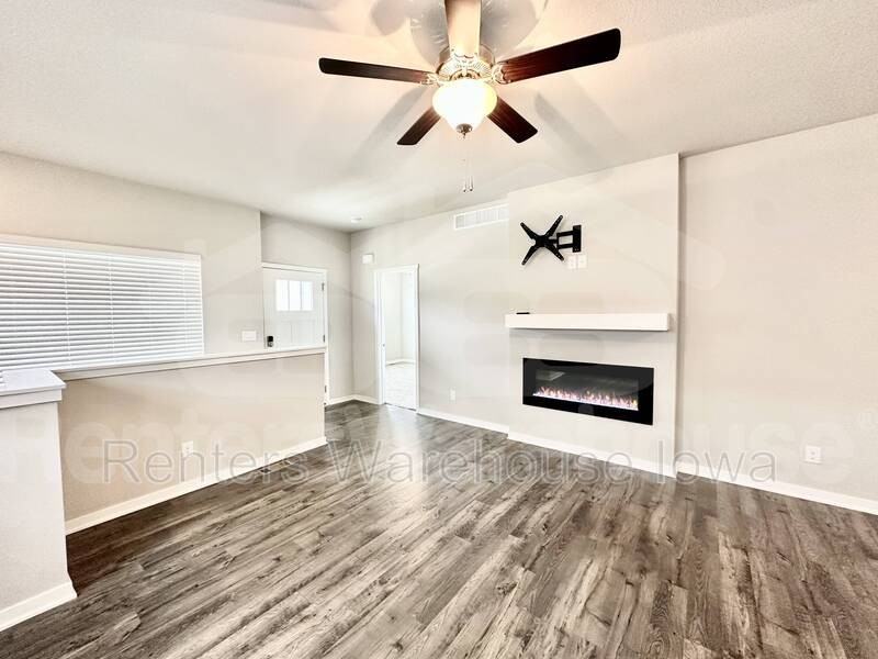 2310 Sw Plaza Pkwy - Photo 4 of 25