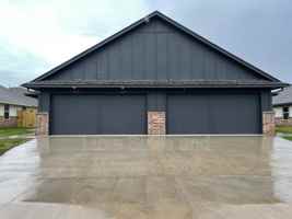 featured image of 10526 Utica Dr