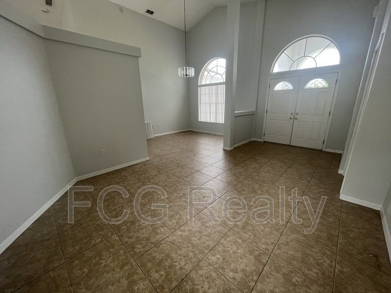 126 Leeward Ct - Photo 3 of 18