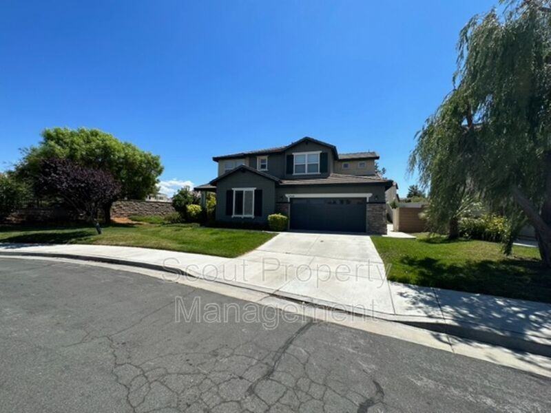 45602 Magnolia Pl - Photo 2 of 49