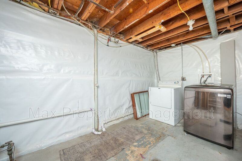 3517 62nd St - Photo 3 of 22