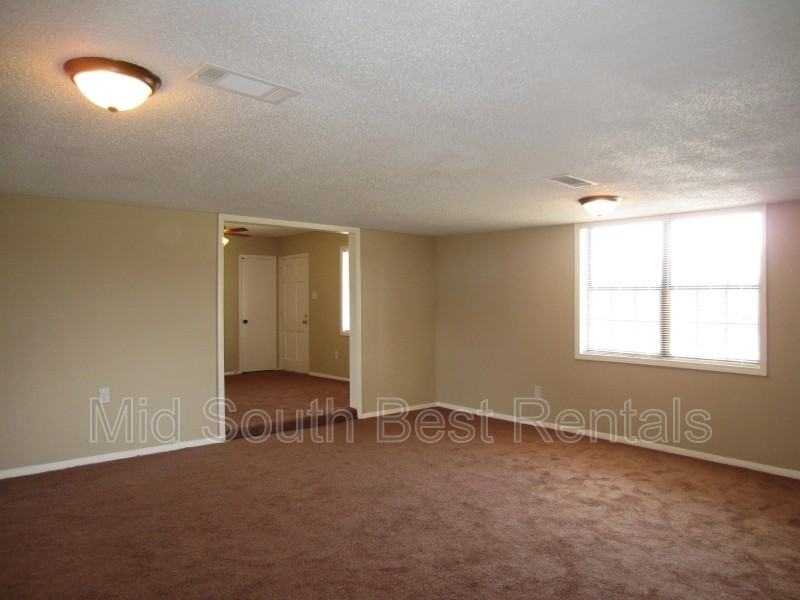 3738 Hillbrook Rd - Photo 2 of 8