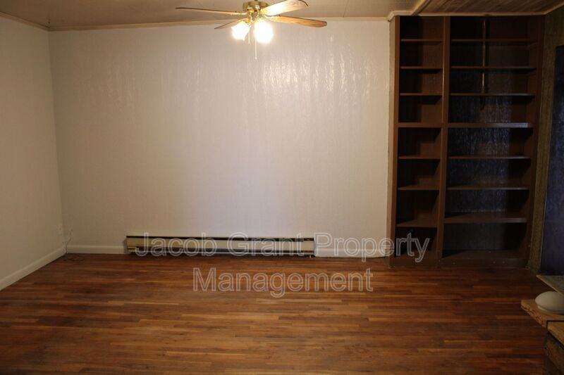 282 J St - Photo 7 of 26
