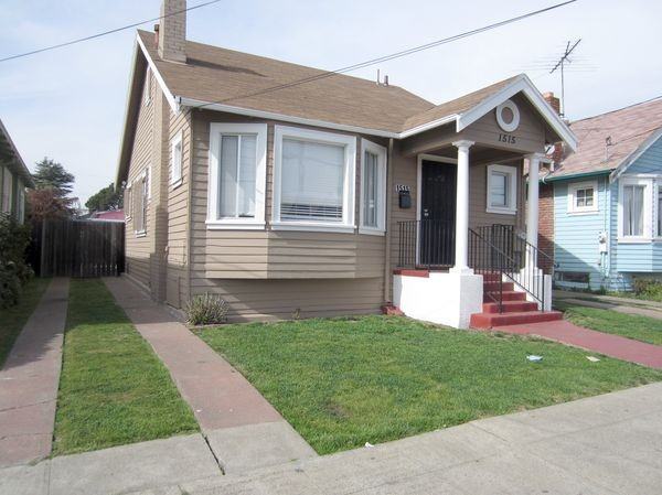 1515 69th Ave - Photo 2 of 9