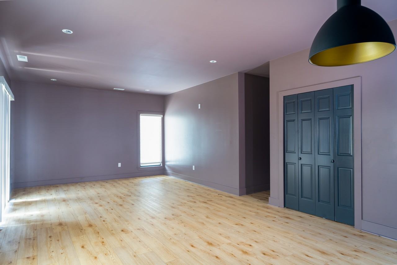 2512 Portland Ave - Photo 2 of 19