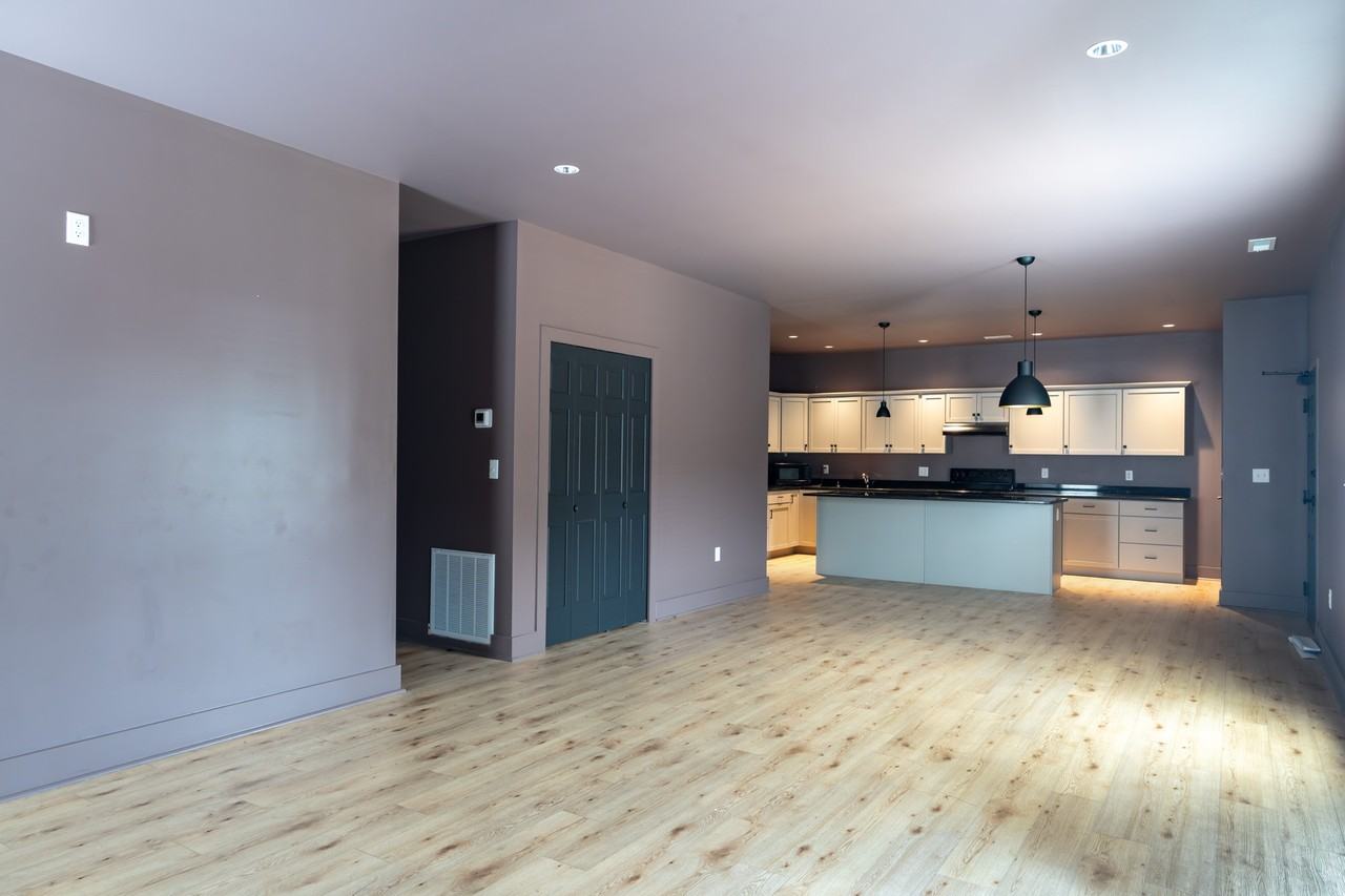 2512 Portland Ave - Photo 3 of 19