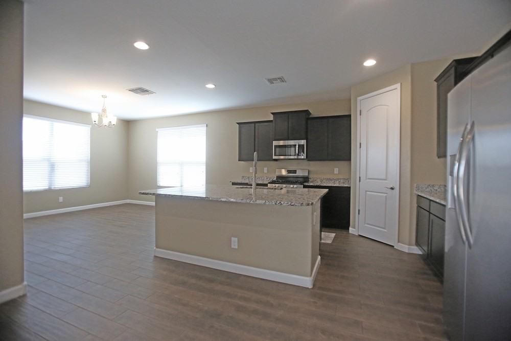 13829 W Paso Trl - Photo 5 of 23