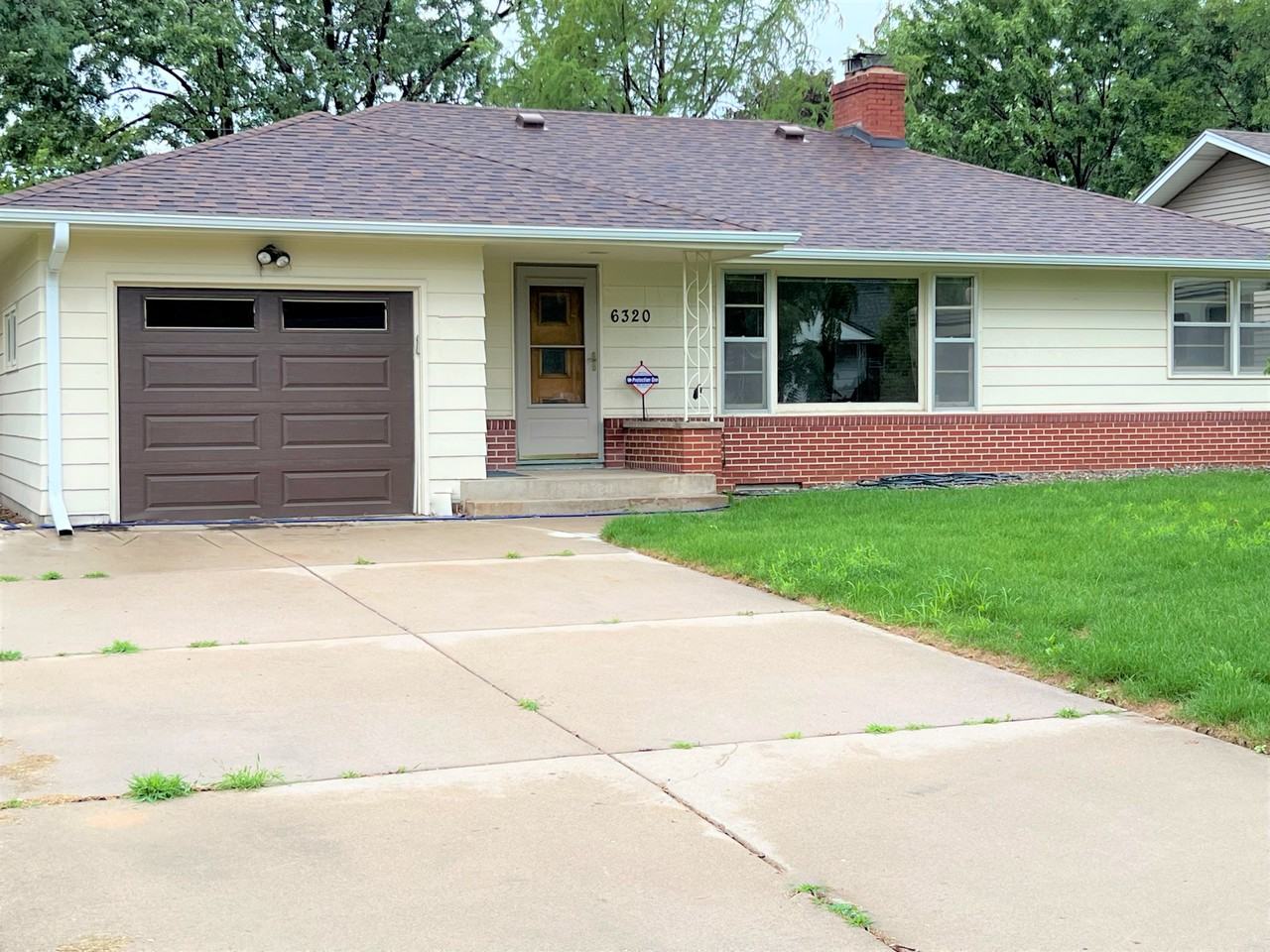 6320 Sheridan Ave S - Photo 2 of 12