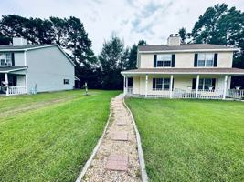 featured image of 220 Plantation Rd #B