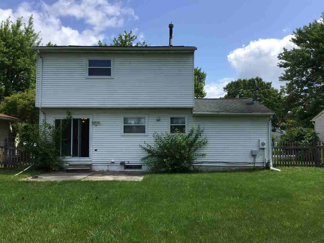 9226 Abbey Ln - Photo 2 of 13