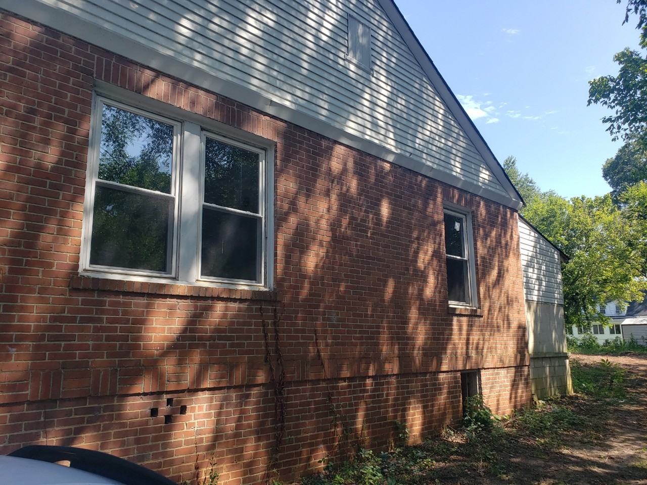 518 Pickens St - Photo 2 of 3