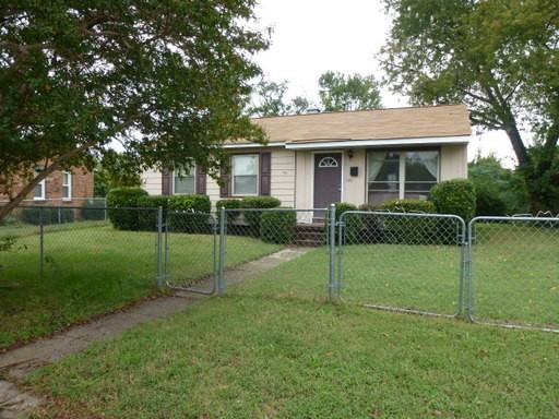 720 Nickoles Ln - Photo 2 of 14