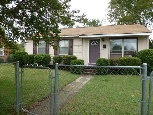 720 Nickoles Ln - Photo 3 of 14