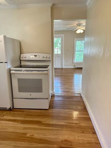 164 Main St - Photo 3 of 8