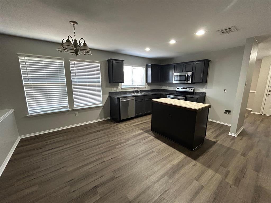 8920 Cross Oaks Ranch Blvd - Photo 7 of 23