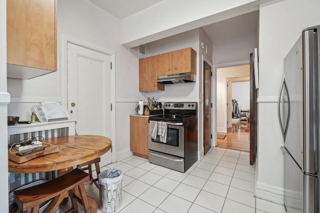 4200 Rue Sherbrooke Ouest #8 - Photo 6 of 16