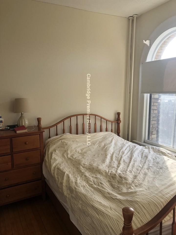 Ware St. & Harvard St #403 - Photo 3 of 25