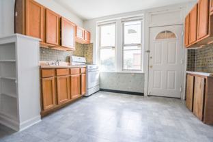 4728 W Addison St #1A - Photo 1 of 1