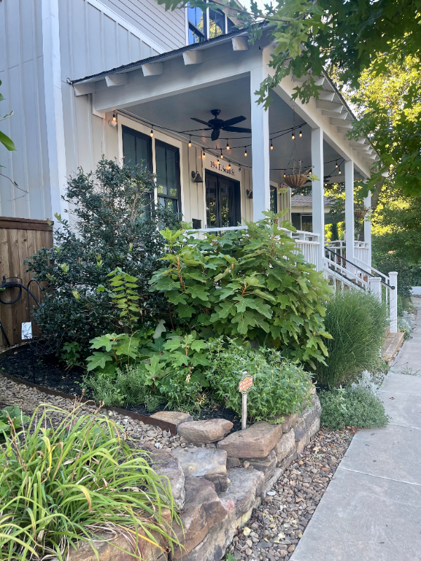 194 E South St - Photo 4 of 18