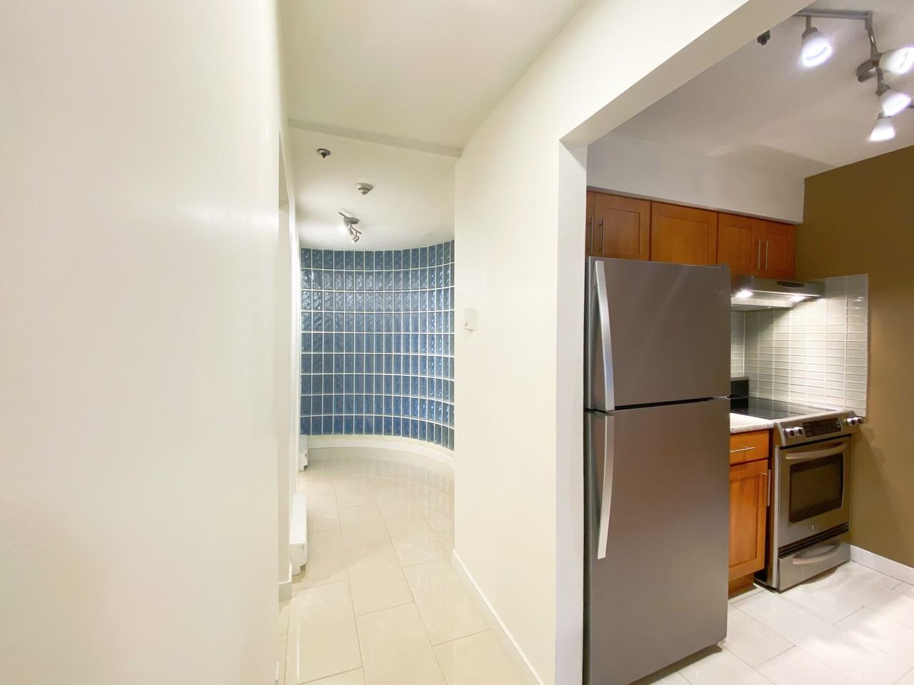 1525 Pendrell Street - Photo 7 of 13