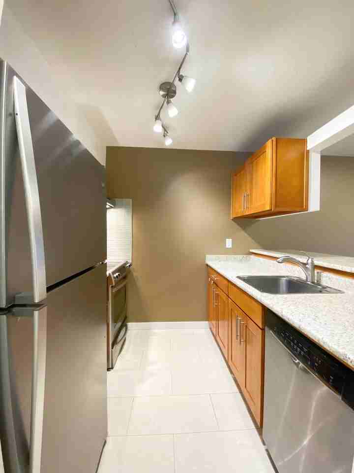 1525 Pendrell Street - Photo 5 of 13