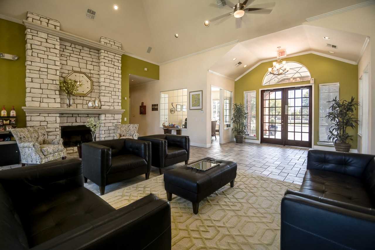 Fountains of Denton - Photo 4 of 50