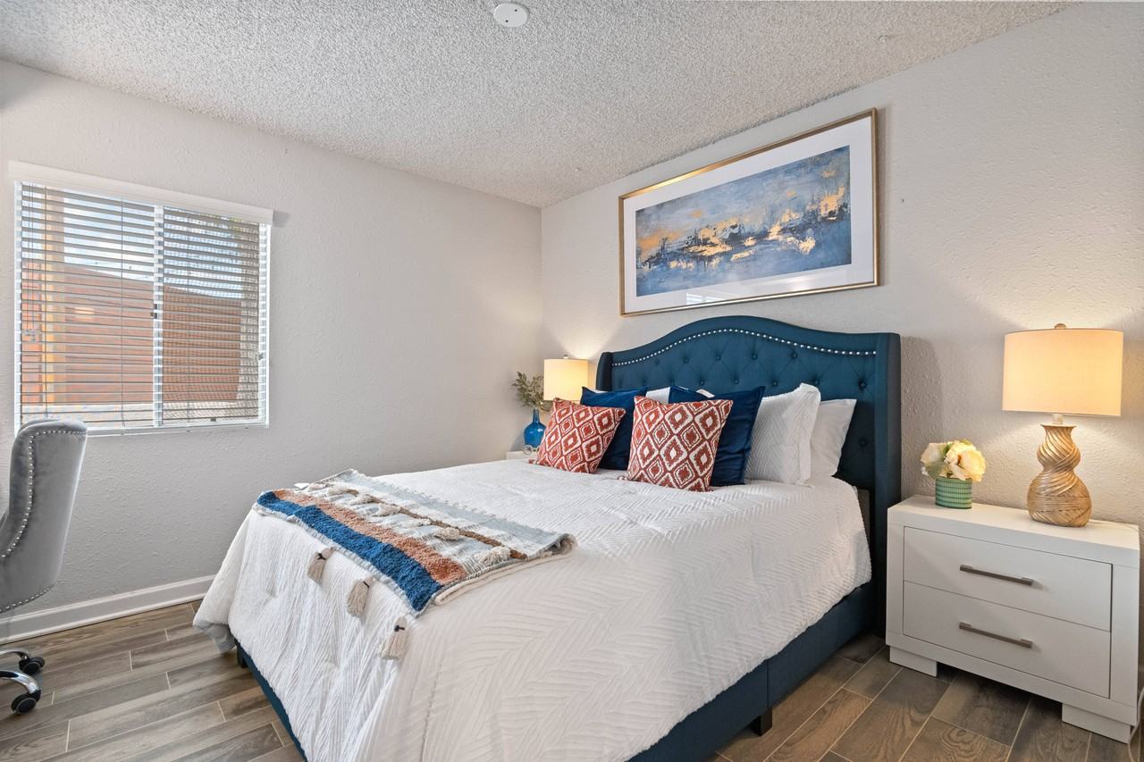 Delano Apartments - Photo 5 of 20