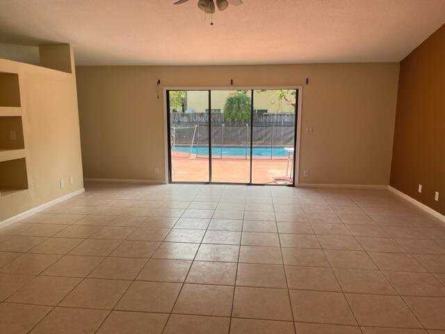 103 Ponce De Leon St - Photo 3 of 8