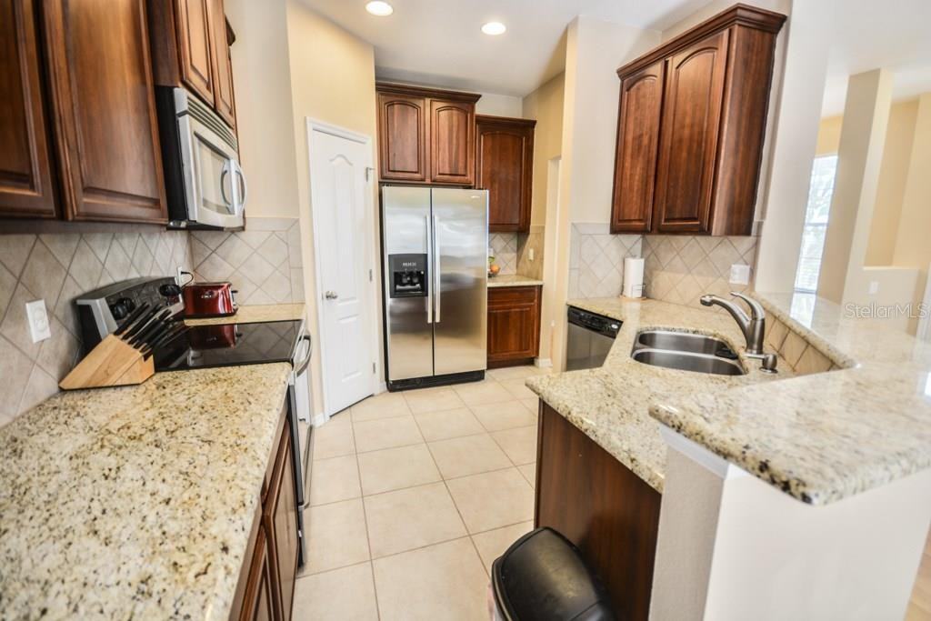 7001 Interbay Boulevard - 1UNIT 123 #1 - Photo 5 of 21