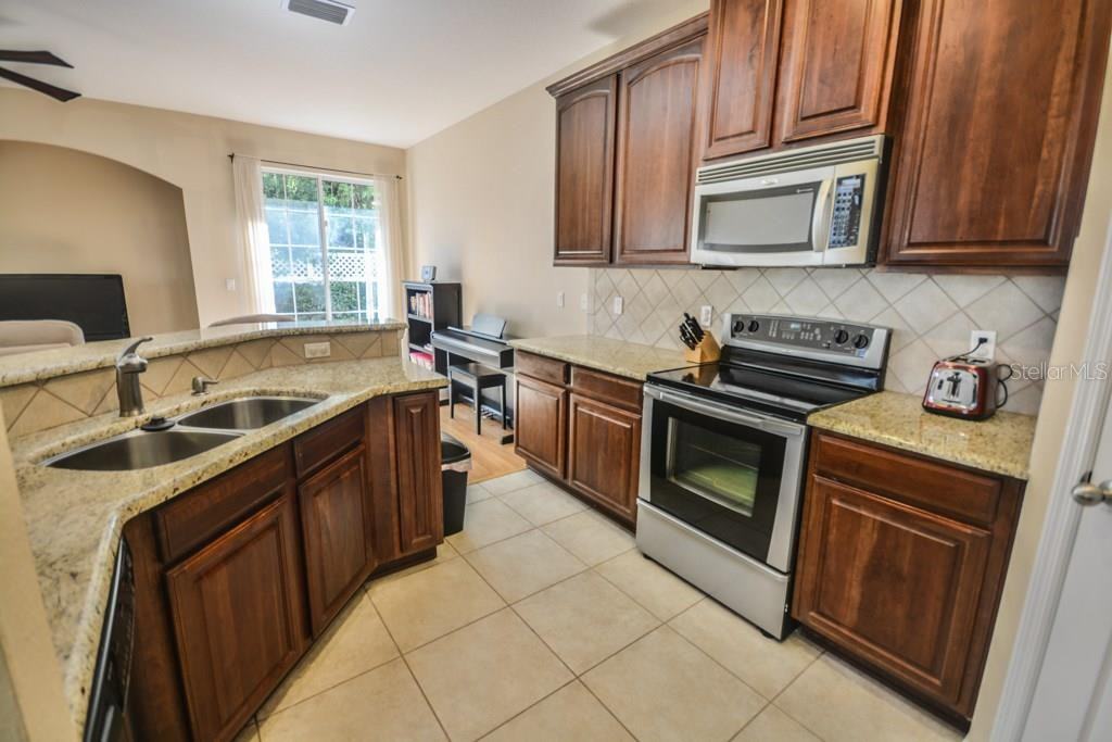 7001 Interbay Boulevard - 1UNIT 123 #1 - Photo 7 of 21