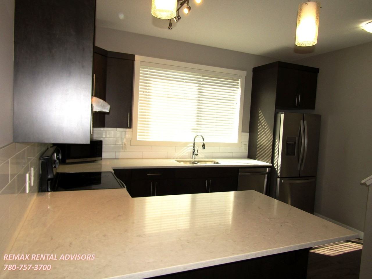 84 Skyview Ranch Ave Ne - Photo 2 of 18