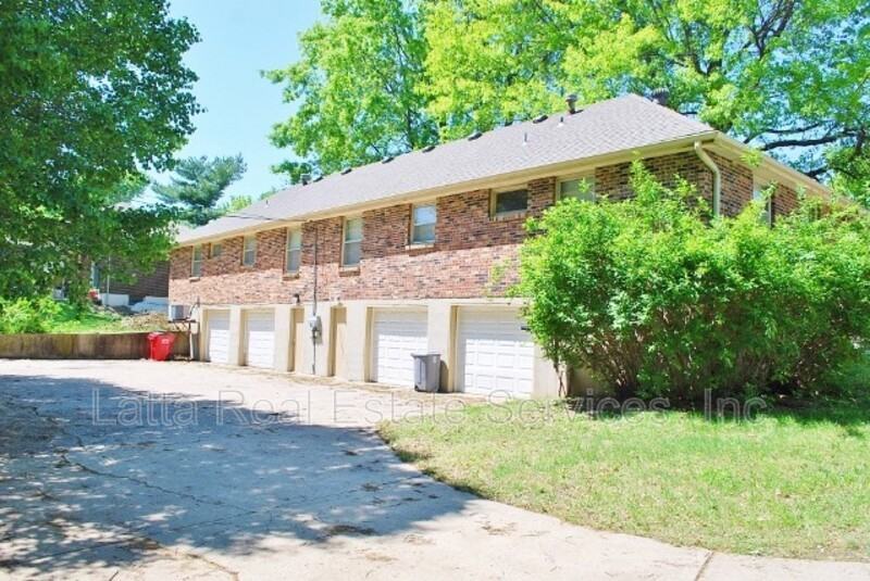 824 Northwest 15th Street - Photo 2 of 11