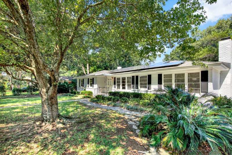 1154 Winborn Dr - Photo 4 of 27
