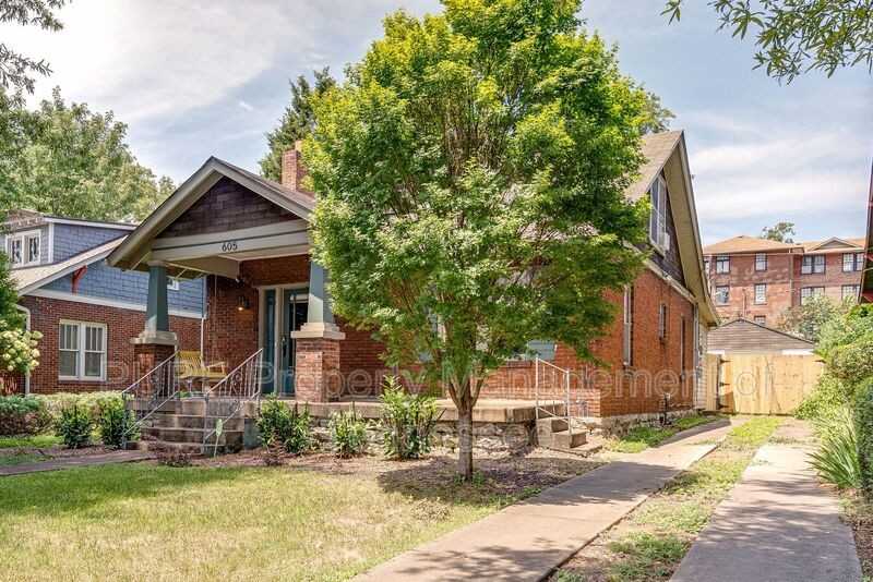 605 Fatherland St - Photo 3 of 31