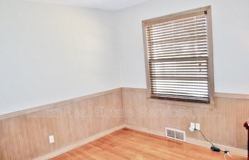 10801 East 61st Terrace - Photo 5 of 14