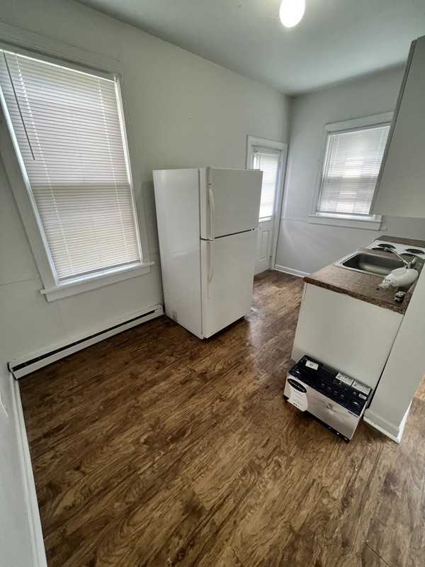 1018 Maplewood Ave #1 - Photo 2 of 7