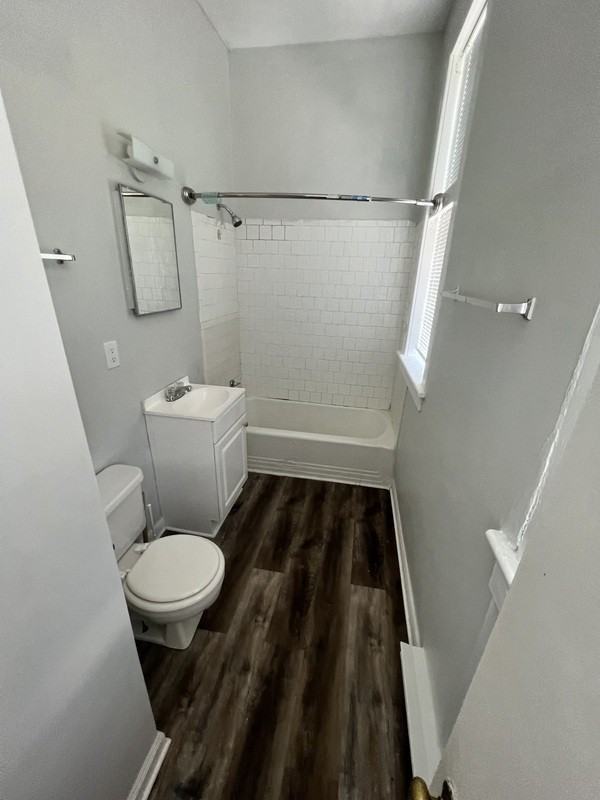1020 Maplewood Ave #11 - Photo 5 of 7