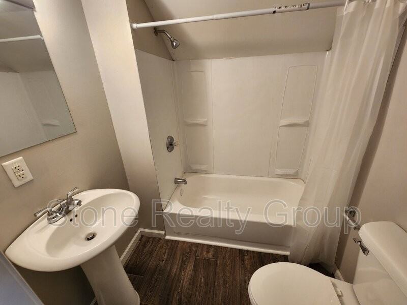 1321 S 19th St - Photo 7 of 11