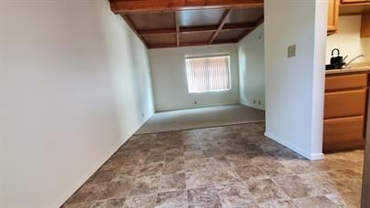 1330 F - Photo 2 of 6